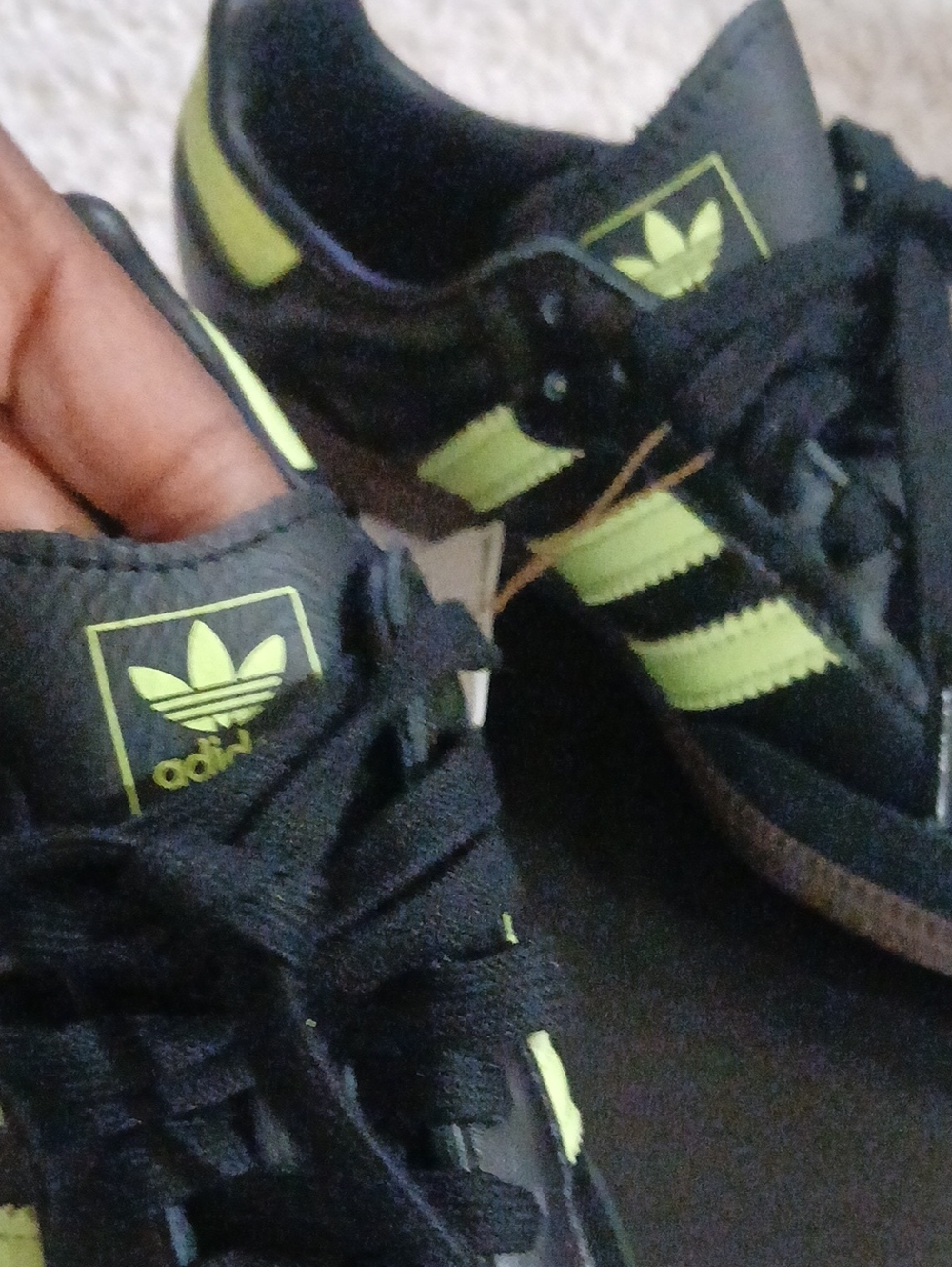 NWT ADIDAS SAMBAS - Picture 5 of 7